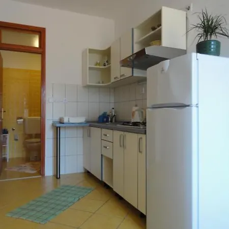 Belic Vinko- House * Jelsa (Hvar)