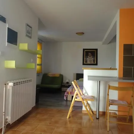 Apartment Belic Vinko- House *
