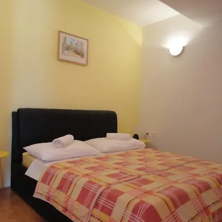 Apartment Belic Vinko- House *