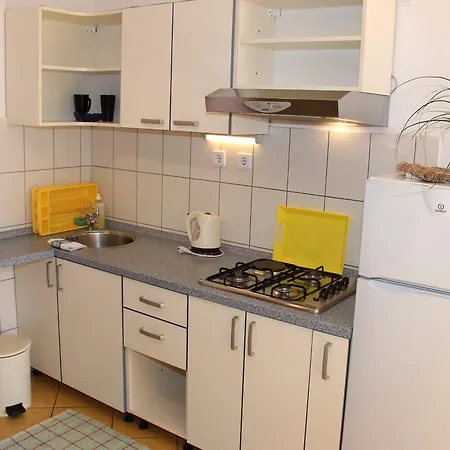 Belic Vinko- House * Jelsa (Hvar)