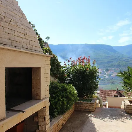 Belic Vinko- House Apartment Jelsa (Hvar)