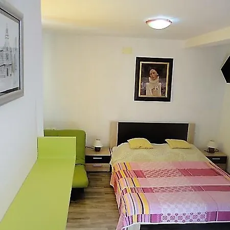 Belic Vinko- House Jelsa (Hvar)