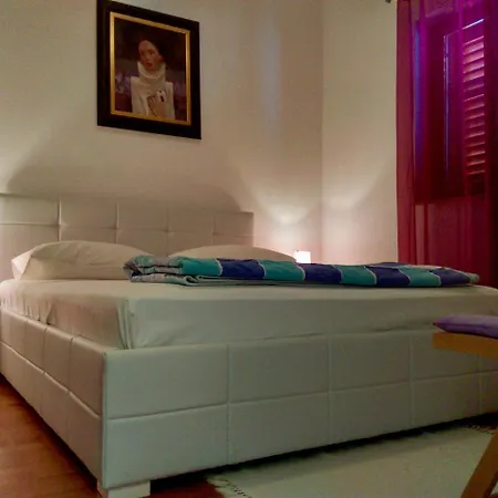Apartment Belic Vinko- House *