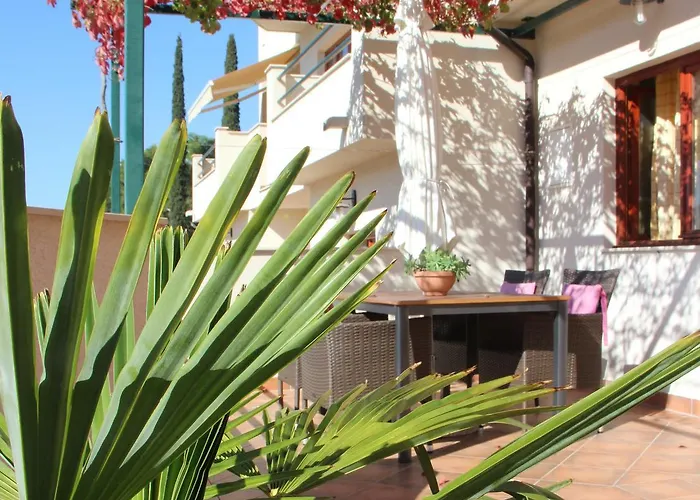 Belic Vinko- House * Jelsa (Hvar)